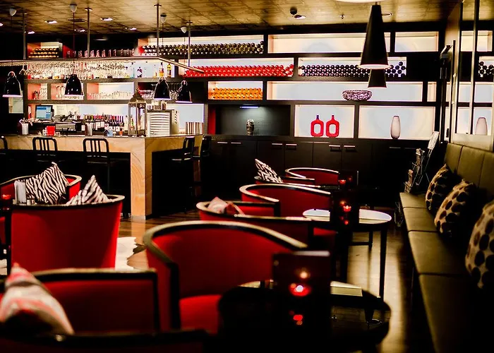 Aparthotel Adina Frankfurt Neue Oper 4*