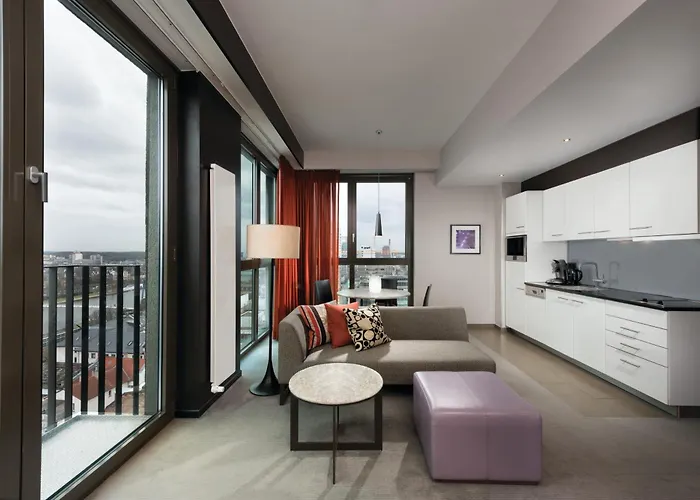 Adina Frankfurt Neue Oper 4*