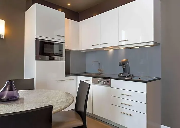 Adina Frankfurt Neue Oper Aparthotel 4*