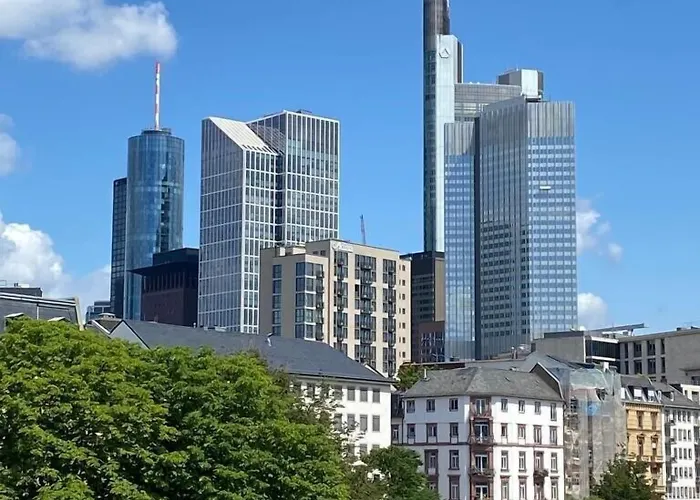 Adina Frankfurt Neue Oper 4*