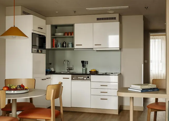 Adina Frankfurt Neue Oper Aparthotel 4*