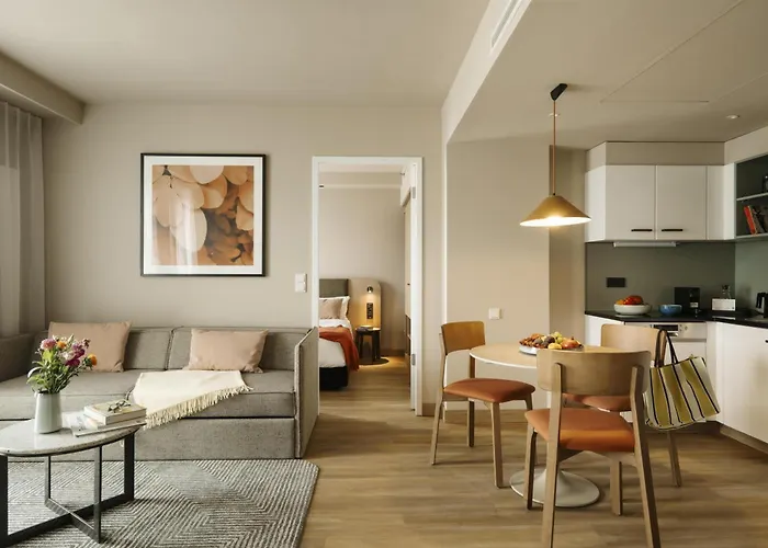 Aparthotel Adina Frankfurt Neue Oper 4*