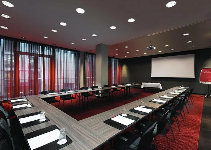 Aparthotel Adina Frankfurt Neue Oper 4*