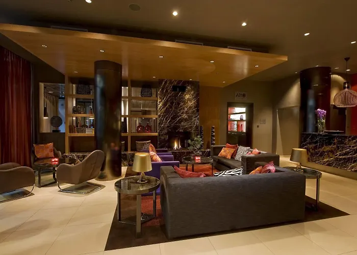 Hotel apartamentowy Adina Frankfurt Neue Oper 4*