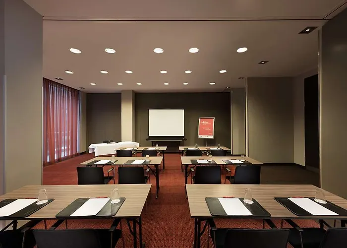 Aparthotel Adina Frankfurt Neue Oper